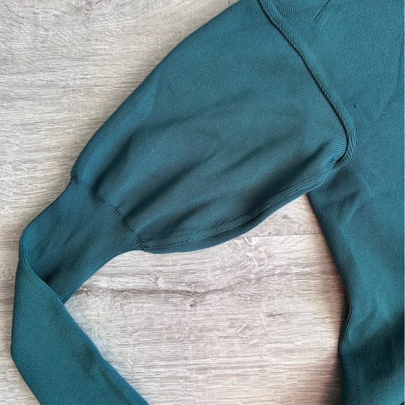 Women’s Aritzia talula sculpted knit dress size 6 - Picture 8 of 12